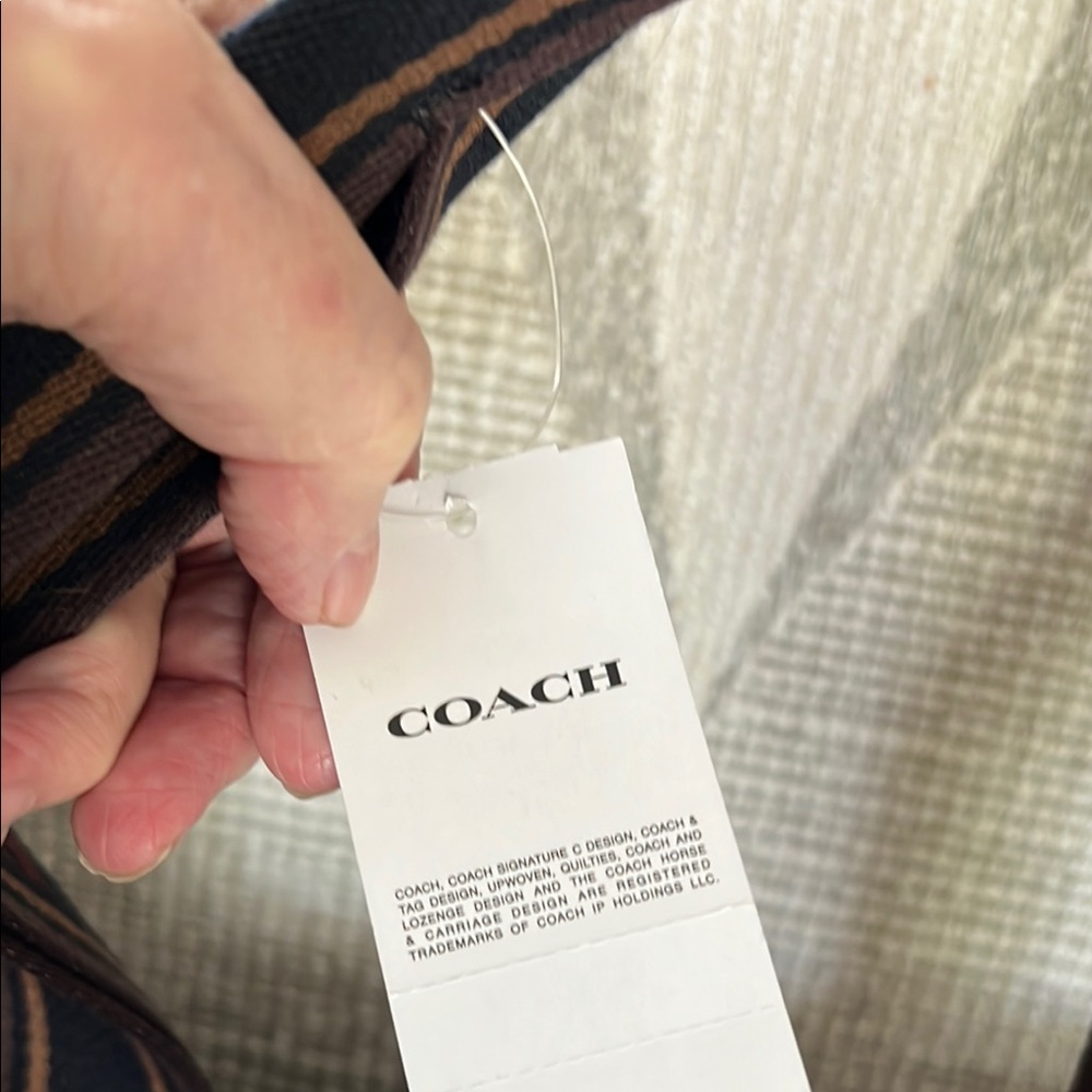 NWTCoach Black Tote or Briefcase Bag - Picture 6 of 13